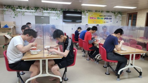 27일  목포사랑의 교회 후원 김밥과 만두