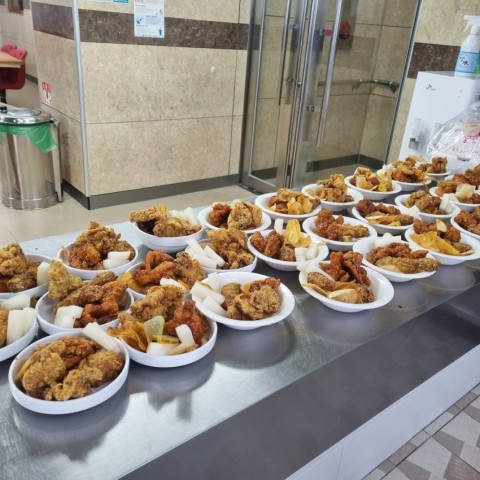 이성미 선생님 치킨 후원
