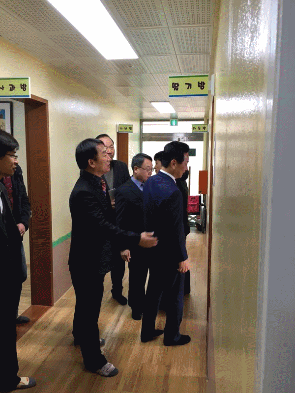 군수님과 라이온스 자원봉사자분들의 방문